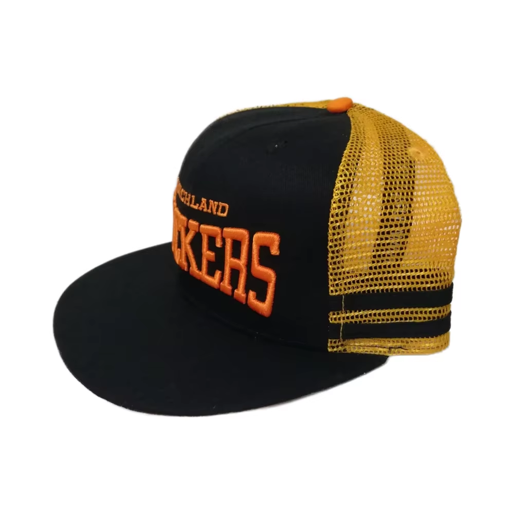 UN-0030 6 PANELFLAT BRIM TRUCKER CAP 